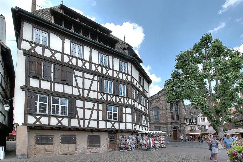 Appartement Le Bain Aux Plantes Strasbourg Exterior photo